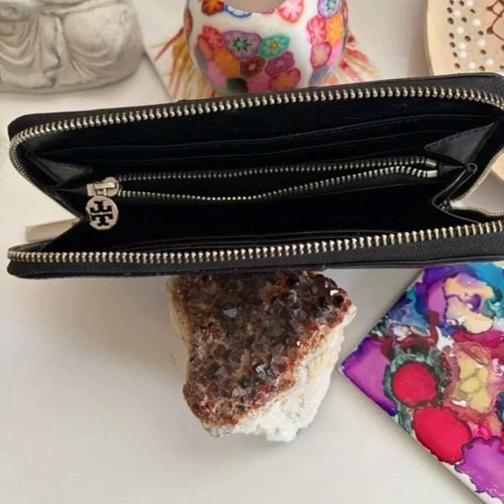 Tory Burch Black Leather Zip-Around Continental Wallet